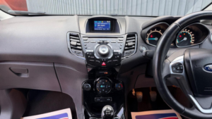 2014 Ford Fiesta 1.0t Ecoboost Titanium Euro 5 (s/s) 5dr in Yellow — image 6