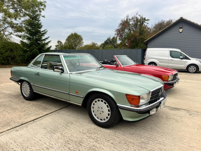 1988 Mercedes-Benz Sl 3.0 in Green — image 1