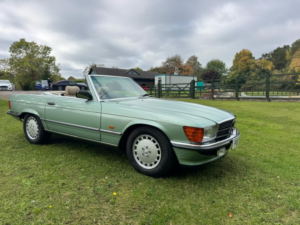 1988 Mercedes-Benz Sl 3.0 in Green — image 5