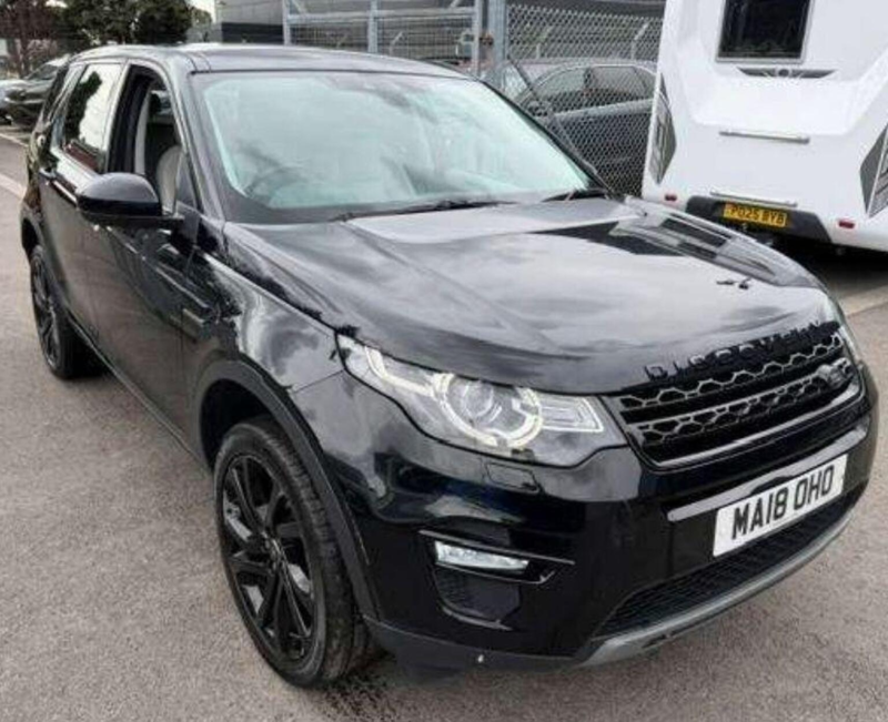 2018 Land Rover Discovery Sport 2.0 Td4 Hse Black Auto 4WD Euro 6 (s/s) 5dr in Black — image 1