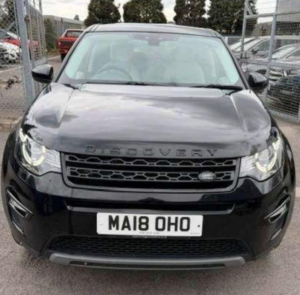 2018 Land Rover Discovery Sport 2.0 Td4 Hse Black Auto 4WD Euro 6 (s/s) 5dr in Black — image 5