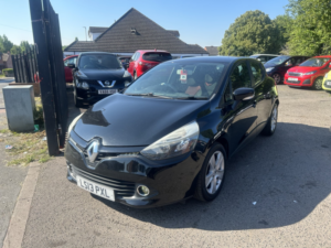 2013 Renault Clio 0.9 Tce Expression + in Black — image 3