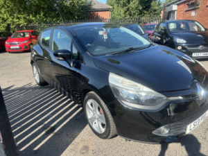 2013 Renault Clio 0.9 Tce Expression + in Black — image 6