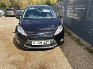 2010 Ford Fiesta 1.6 Titanium in Black — image 3