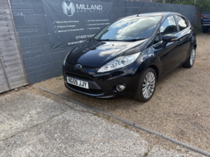 2010 Ford Fiesta 1.6 Titanium in Black — image 5