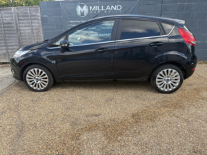2010 Ford Fiesta 1.6 Titanium in Black — image 6
