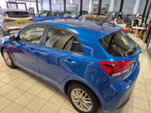 2023 Kia Rio 1.2 2 Hatchback 5dr Petrol Manual Euro 6 (s/s) (83 Bhp) in Blue — image 2
