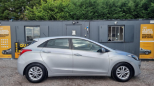 2015 Hyundai I30 1.6 Crdi Blue Drive Se Euro 6 (s/s) 5dr in Silver — image 6