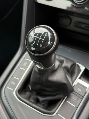 2019 Volkswagen Tiguan 1.5 Tsi Evo Se Navigation Euro 6 (s/s) 5dr in Blue — image 5