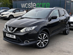 2015 Nissan Qashqai 1.5 Dci Tekna in Black — image 3