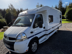 2007 Dethleffs Esprit Gt Fixed Bed 4 Berth in White — image 5