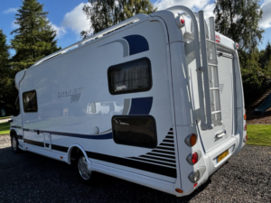2007 Dethleffs Esprit Gt Fixed Bed 4 Berth in White — image 6