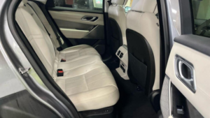 2020 Land Rover Range Rover Velar 2.0 D240 Hse Auto 4WD Euro 6 (s/s) 5dr in Grey — image 2