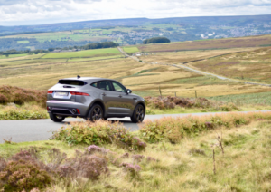 2020 Jaguar E-Pace 2.0 D180 Chequered Flag SUV 5dr Diesel Auto AWD Euro 6 (s/s) (180 Ps) in Grey — image 4