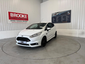 2017 Ford Fiesta 1.6t Ecoboost St-3 Euro 6 3dr in White — image 6