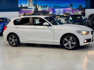 2016 BMW 1 Series 1.5 118i Sport Euro 6 (s/s) 5dr in White — image 2