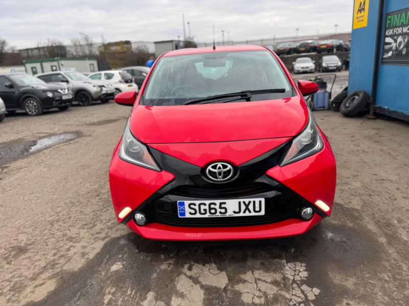 2015 Toyota Aygo 1.0 Vvt-I X-Pression X-Wave Euro 5 5dr Euro 5 in Red — image 1