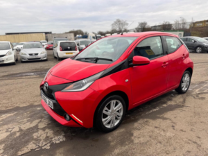 2015 Toyota Aygo 1.0 Vvt-I X-Pression X-Wave Euro 5 5dr Euro 5 in Red — image 2
