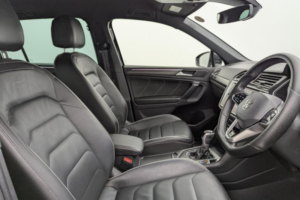 2023 Volkswagen Tiguan 2.0 Tdi R-Line Edition SUV 5dr Diesel DSG Euro 6 (s/s) (150 Ps) in Black — image 3
