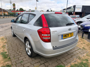 2009 Kia Ceed 2.0 Crdi Sport 5dr in Silver — image 2