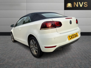 2013 Volkswagen Golf 1.6 Tdi Bluemotion Tech Se in White — image 5