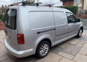 2015 Volkswagen Caddy Maxi 1.6 Tdi C20 Cr Highline in Silver — image 2