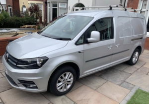 2015 Volkswagen Caddy Maxi 1.6 Tdi C20 Cr Highline in Silver — image 3