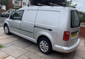 2015 Volkswagen Caddy Maxi 1.6 Tdi C20 Cr Highline in Silver — image 4