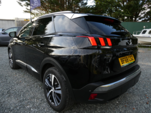 2018 Peugeot 3008 1.2 Puretech Allure SUV 5dr Petrol Manual Euro 6 (s/s) (130 Ps) in Black — image 4