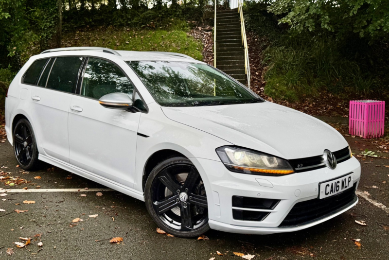 2016 Volkswagen Golf 2.0 R 300*estate*2own-9vw Svs-Hpi Clear*stunning Standard Car* in White — image 1