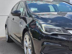 2019 Vauxhall Astra 1.4i Turbo Sri Vx Line Nav Euro 6 (s/s) 5dr in Black — image 2