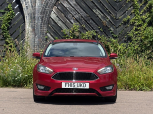 2015 Ford Focus 1.0t Ecoboost Zetec S Euro 6 (s/s) 5dr in Red — image 2