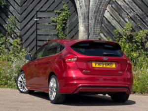 2015 Ford Focus 1.0t Ecoboost Zetec S Euro 6 (s/s) 5dr in Red — image 3