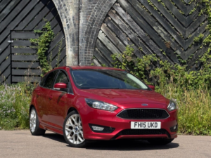 2015 Ford Focus 1.0t Ecoboost Zetec S Euro 6 (s/s) 5dr in Red — image 4