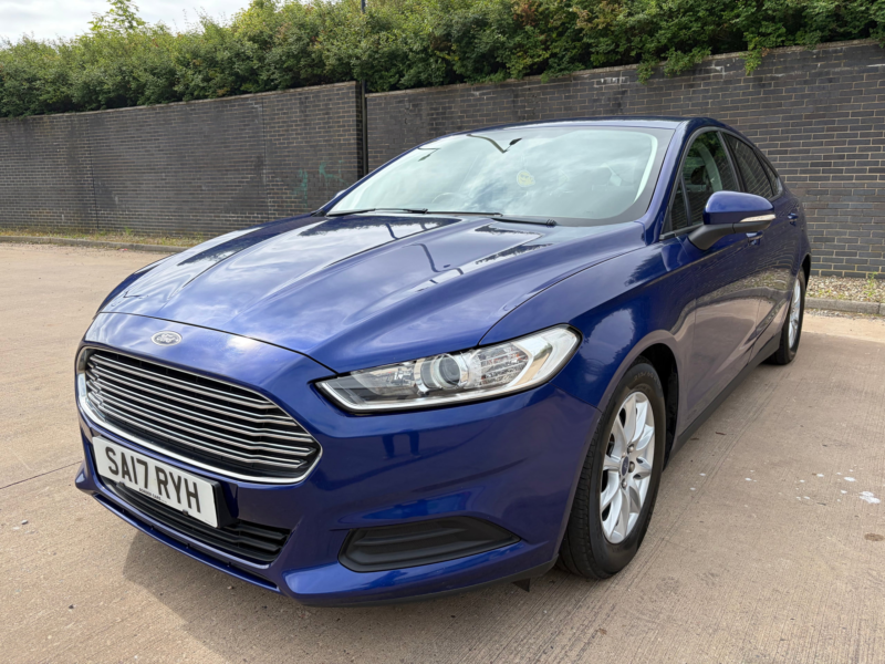 2017 Ford Mondeo 1.6 Tdci Econetic Style Hatchback 5dr Diesel Manual Euro 5 (s/s) (115 Ps) in Blue — image 1