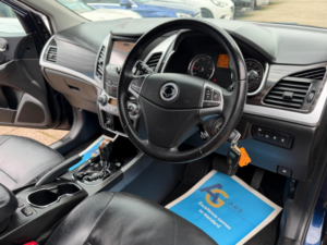 2016 Ssangyong Korando 2.2d Elx Auto 4WD Euro 6 5dr in Blue — image 3