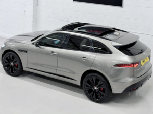 2018 Jaguar F-Pace 3.0 D300 V6 S in Silver — image 4