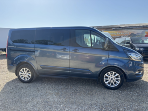2019 Ford Tourneo Custom Wheelchair Accessible Vehicle Wav 2.0 310 Ecoblue Titanium in Blue — image 2