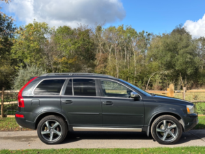 2013 Volvo Xc90 2.4 D5 R-Design Nav SUV 5dr Diesel Geartronic 4WD Euro 5 (200 Ps) in Grey — image 4