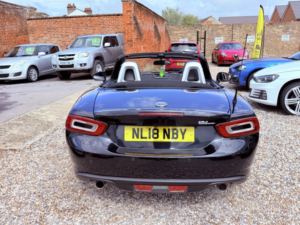 2018 Fiat 124 Spider 1.4 124 Spider 1.4 Multiair Turbo 140hp Lusso in Black — image 5