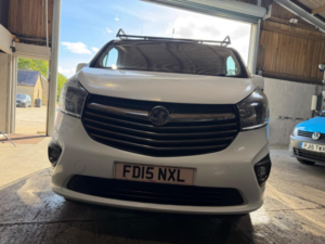 2015 Vauxhall Vivaro 1.6 Cdti 2900 Biturbo Ecoflex Sportive Crew Van L1 H1 Euro 5 (s/s) 5dr (6 Seat) in White — image 6