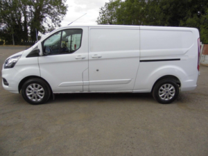 2021 Ford Transit Custom 2.0 300 Ecoblue Limited L2 H1 Euro 6 (s/s) 5dr in White — image 4