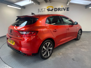 2016 Renault Megane 1.2 Tce Dynamique S Nav Hatchback 5dr Petrol Manual Euro 6 (s/s) (130 Ps) in Red — image 5