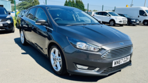 2017 Ford Focus 1.0 T Ecoboost Titanium in Grey — image 4