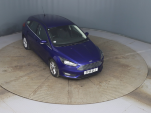 2016 Ford Focus 1.0 T Ecoboost Zetec in Blue — image 2