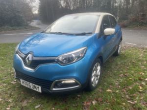 2016 Renault Captur 1.5 Dynamique Nav Dci 90 in Blue — image 4