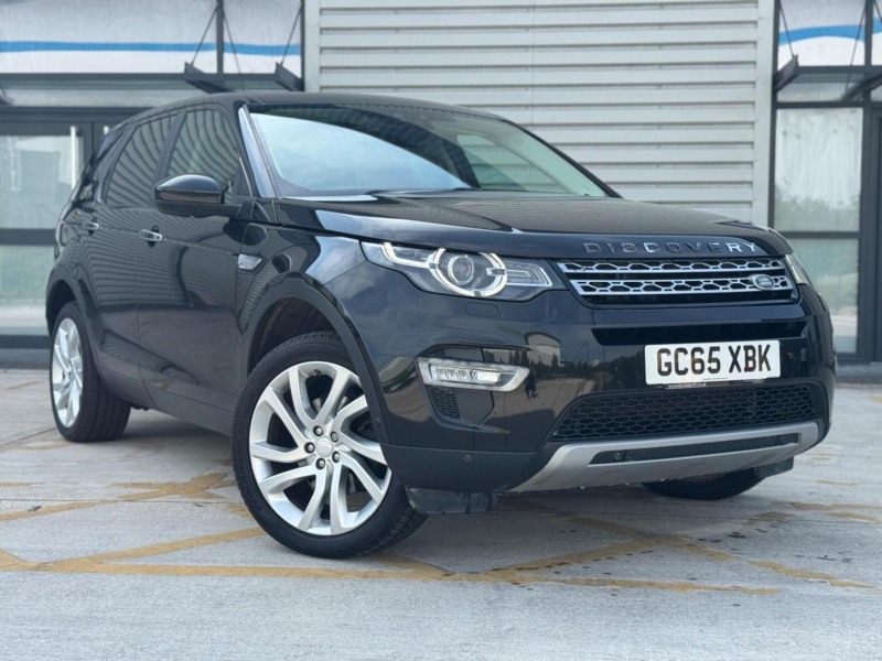 2015 Land Rover Discovery Sport 2.0 Td4 Hse Luxury Auto 4WD Euro 6 (s/s) 5dr in Black — image 1