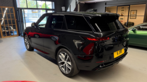 2023 Land Rover Range Rover Sport 3.0 D300 Mhev Dynamic Se in Black — image 6