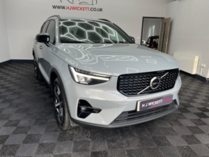 2025 Volvo Xc40