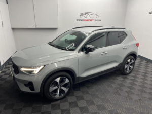 2025 Volvo Xc40 2.0 B4 Mhev Plus Dark Dct Auto Euro 6 (s/s) 5dr in Grey — image 3